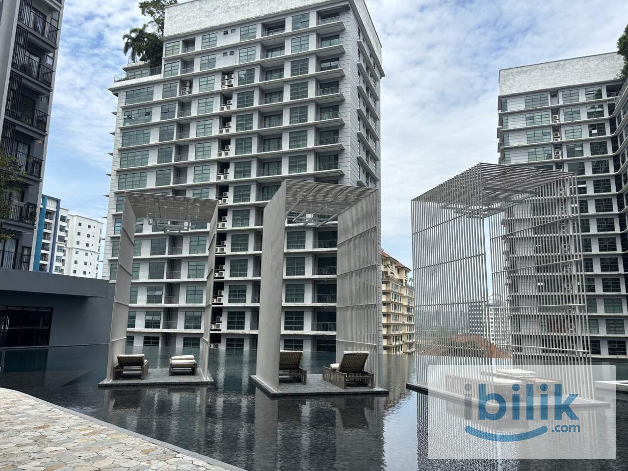🔥Dian Residence, Seksyen 13 Medium Room🔥Fully Furnish NEW Aircond Wardrobe Table Chair Mattress - Image 5