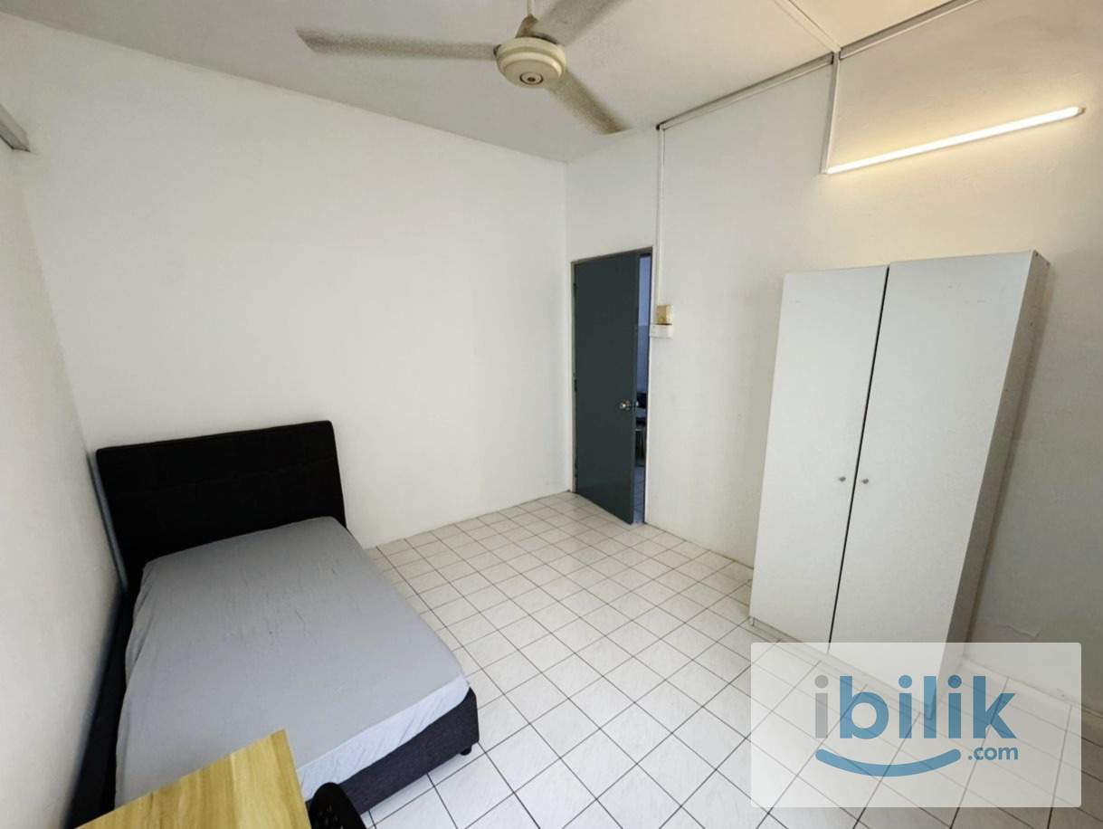 🔥 Zero Deposit | 1-Month Deposit | Fully Furnished Private Medium Room with Linked Bathroom – Bandar Utama 🔥  - Image 1