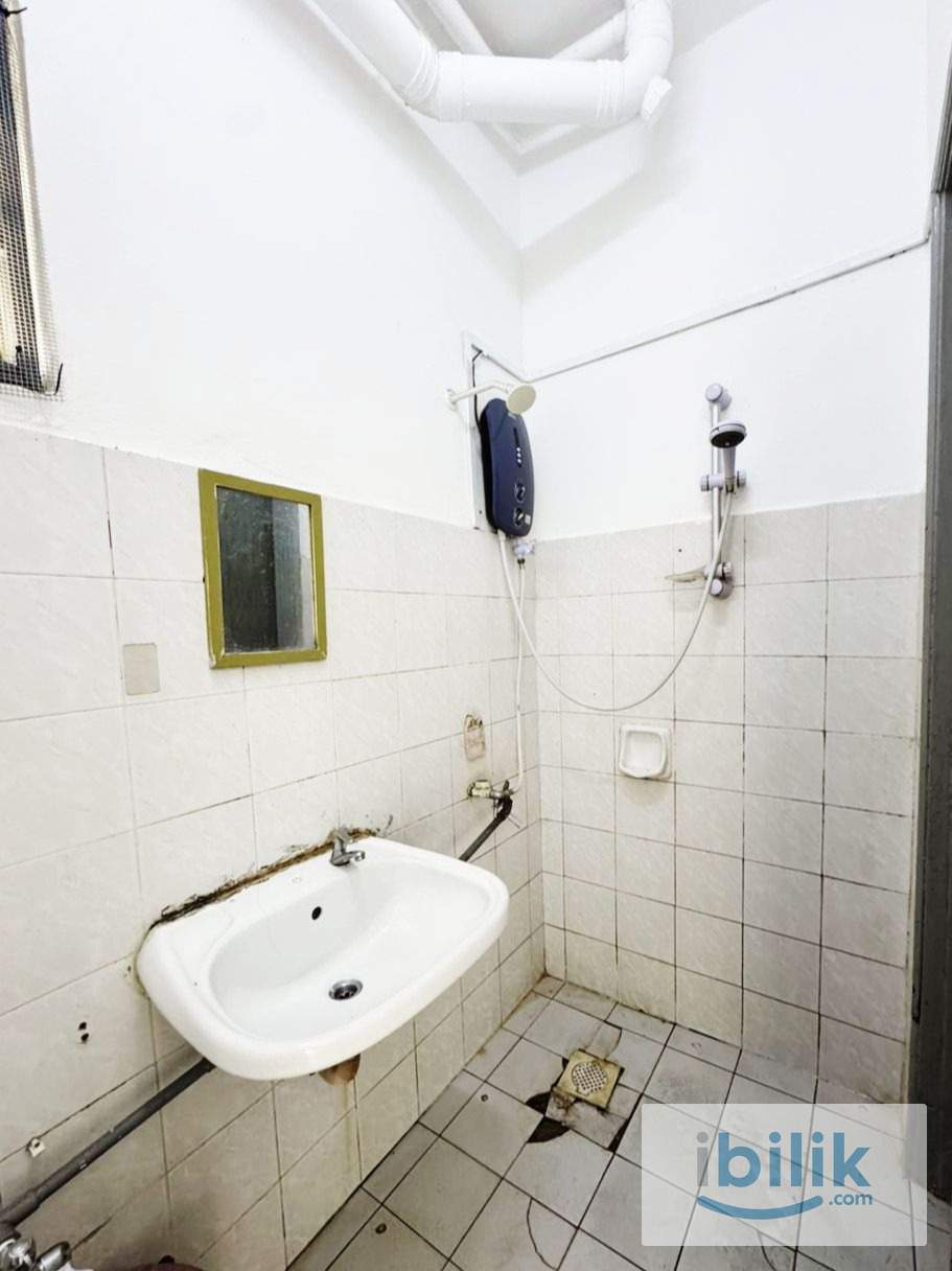 🔥 Zero Deposit | 1-Month Deposit | Fully Furnished Private Medium Room with Linked Bathroom – Bandar Utama 🔥  - Image 2