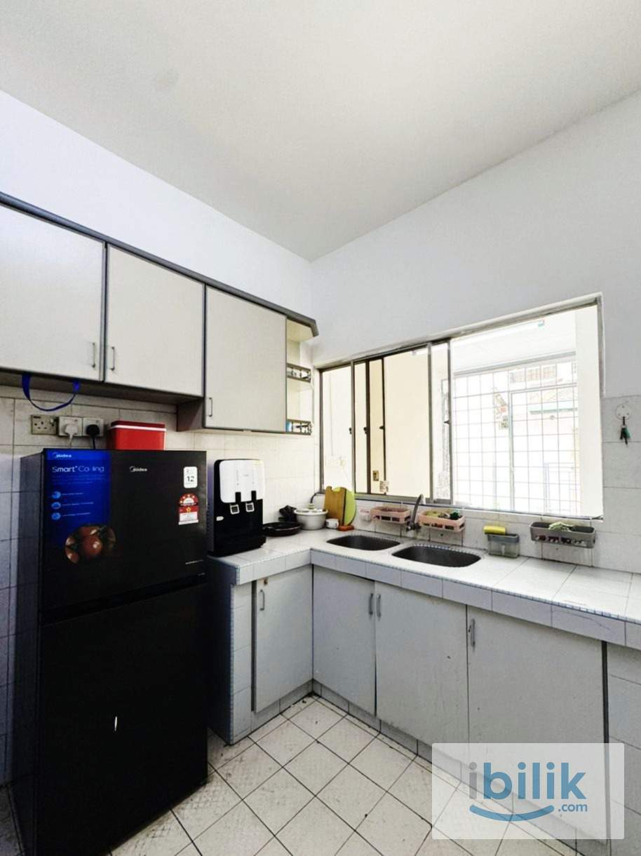 🔥 Zero Deposit | 1-Month Deposit | Fully Furnished Private Medium Room with Linked Bathroom – Bandar Utama 🔥  - Image 3