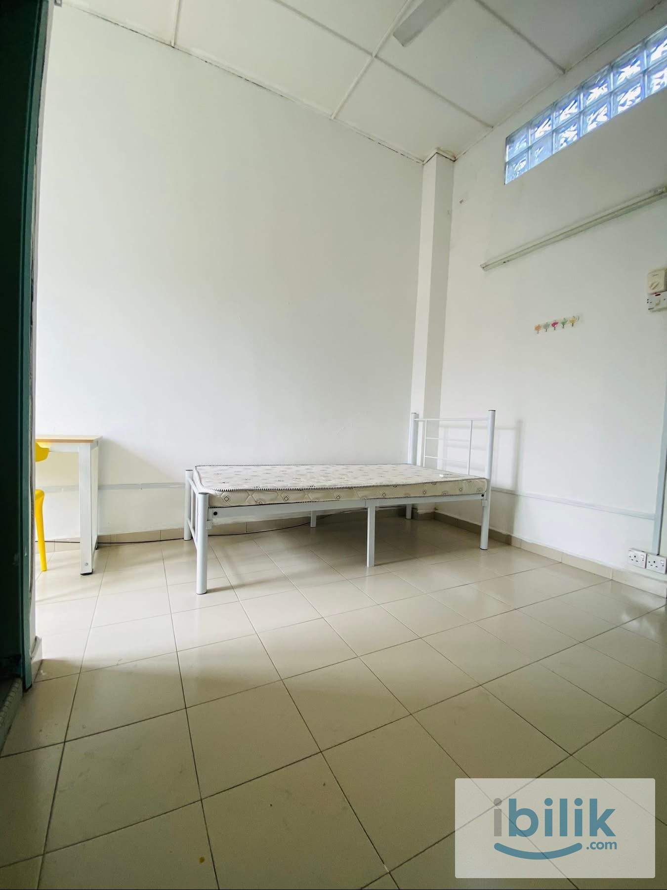🔥 Low Deposit! 🏠✨ Fully Furnished SS2 PJ Medium Room with Linked Bathroom for Rent 📍Public Transport Friendly 🚍 - Image 1