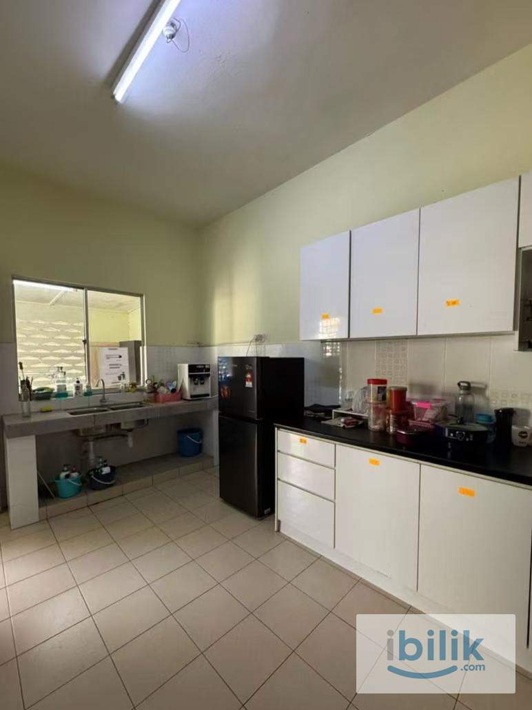 🔥 Low Deposit! 🏠✨ Fully Furnished SS2 PJ Medium Room with Linked Bathroom for Rent 📍Public Transport Friendly 🚍 - Image 5