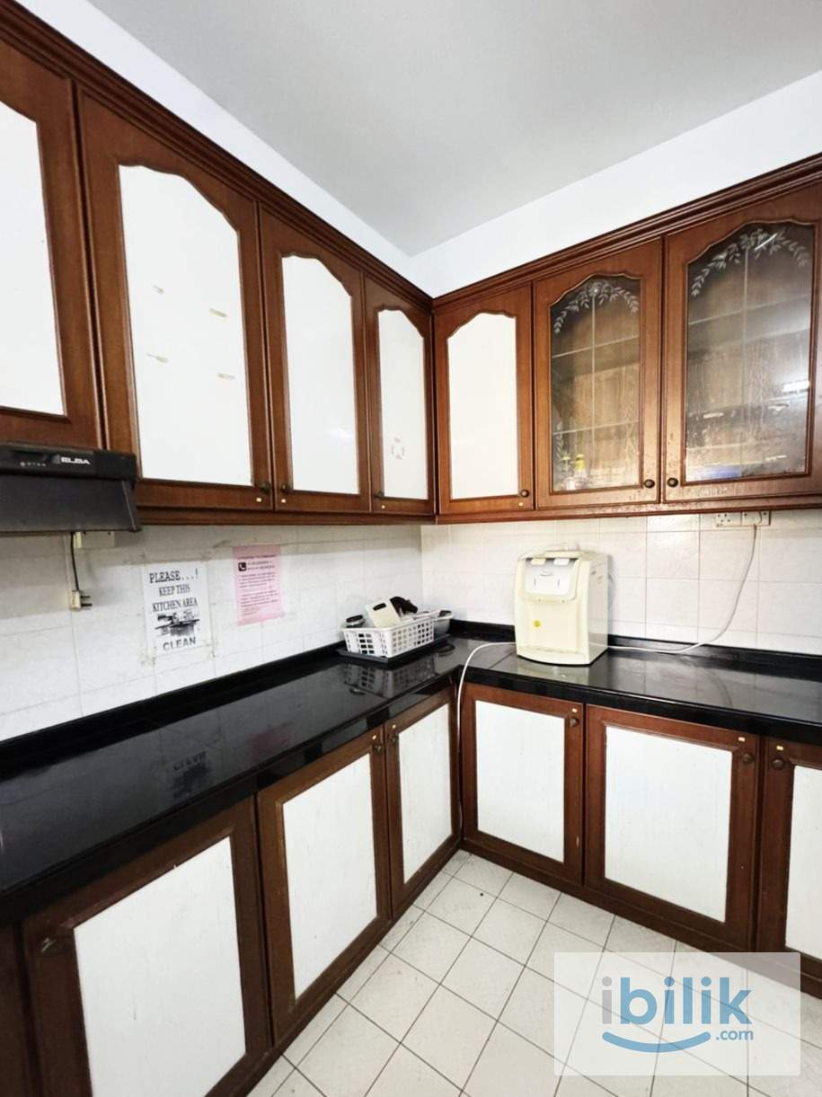 🔥 Zero Depo🔥 1 Month Depo | 🏡 Fully Furnished Medium Room at Bandar Utama  - Image 1
