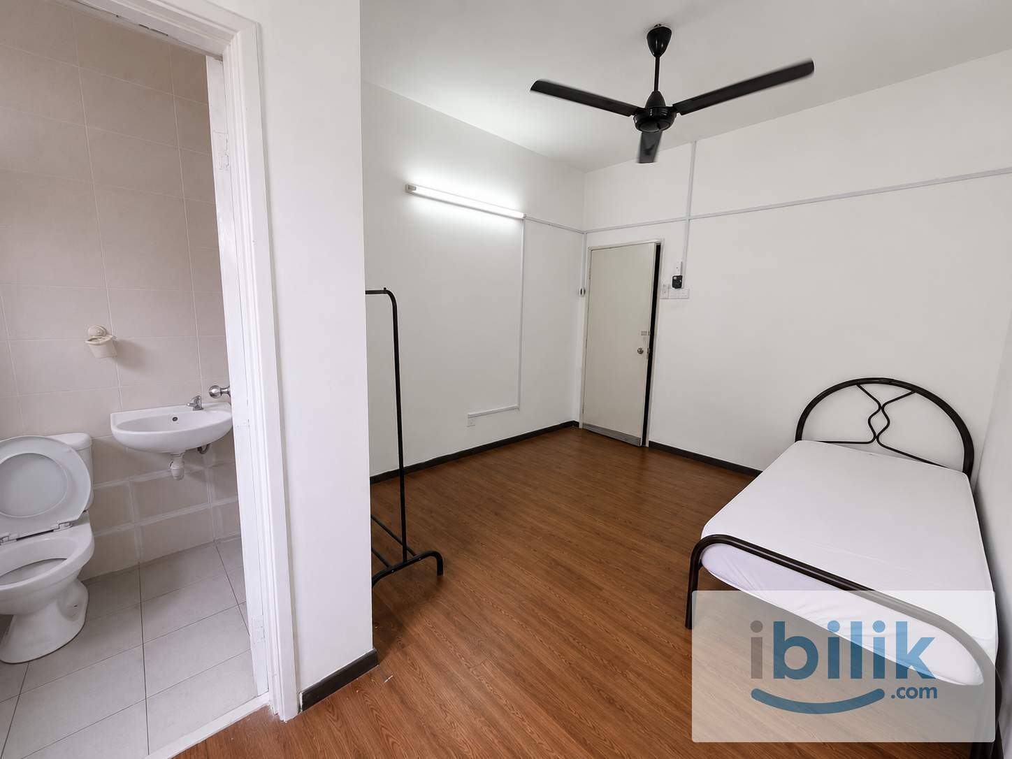 ✨ Zero Deposit | Shah Alam | Fully Furnished Aircond Medium Room attached bathroom for Rent✨ - Image 3