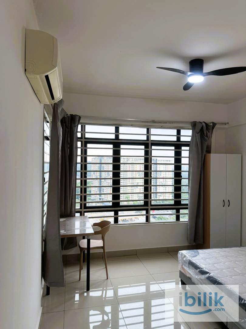 Female Unit Master Room - 3min walking distance to MRT - Image 2