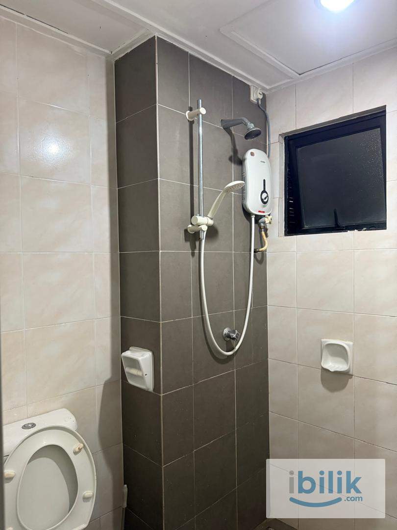 Female Unit Single Room - 3min walking distance to MRT - Image 3