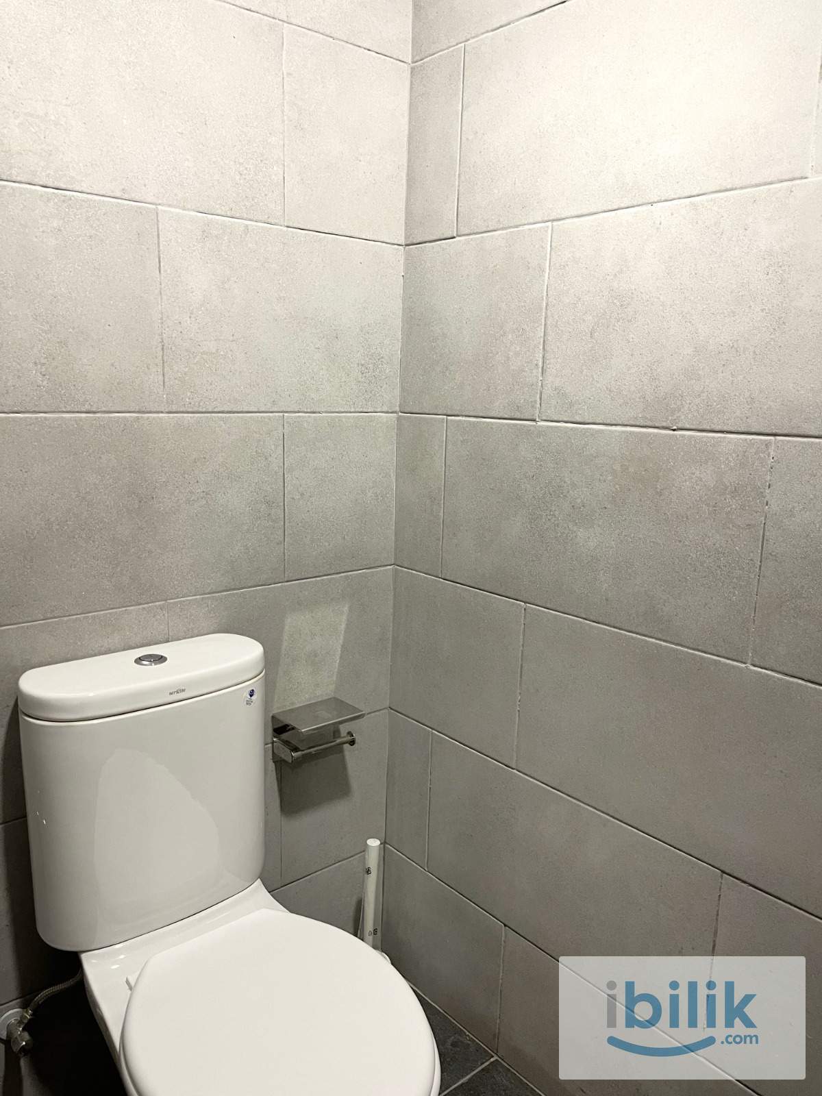 MIDDLE ROOM @ META RESIDENCE SERI KEMBANGAN - Image 1