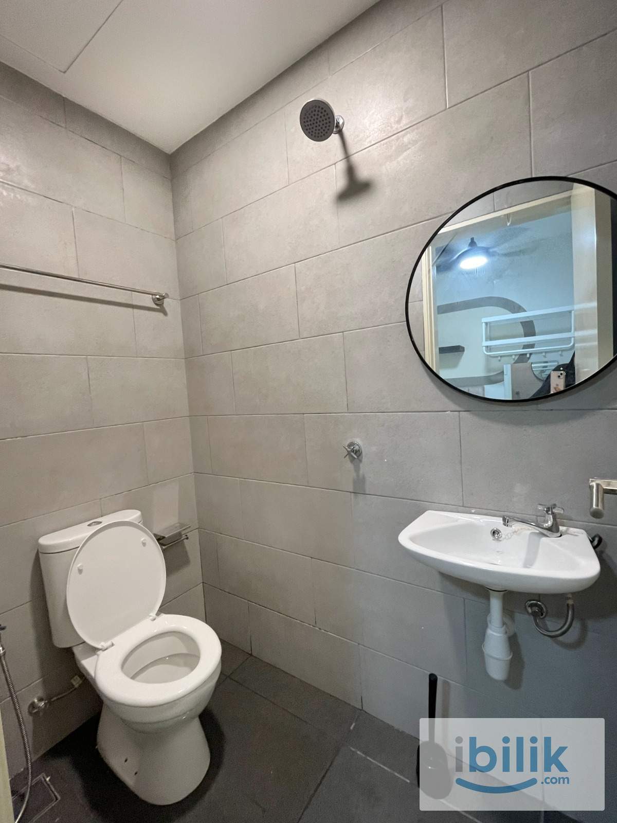 MIDDLE ROOM @ META RESIDENCES SERI KEMBANGAN - Image 6