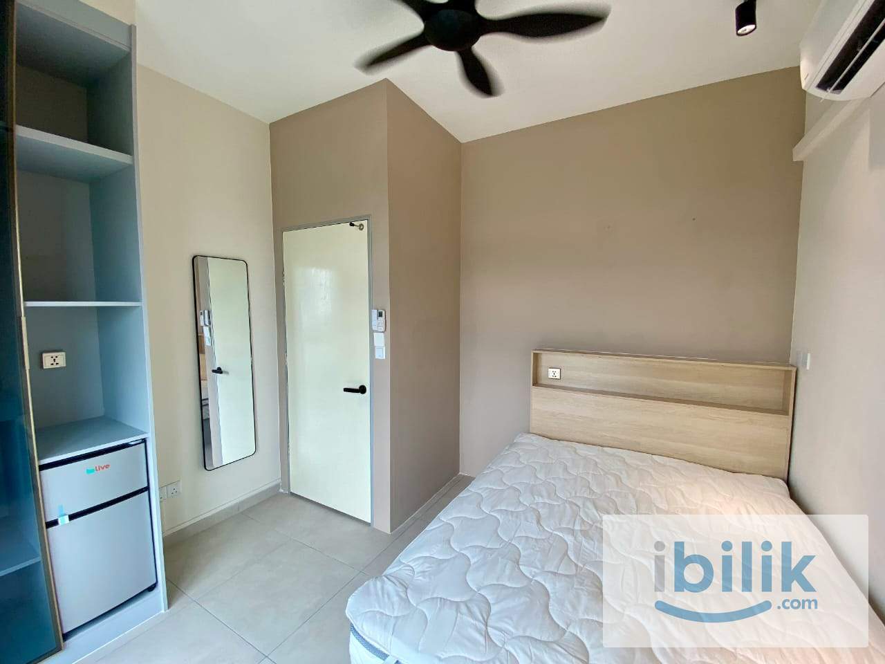 Middle Room at Meta Residence Putra Permai, Seri Kembangan - Image 5