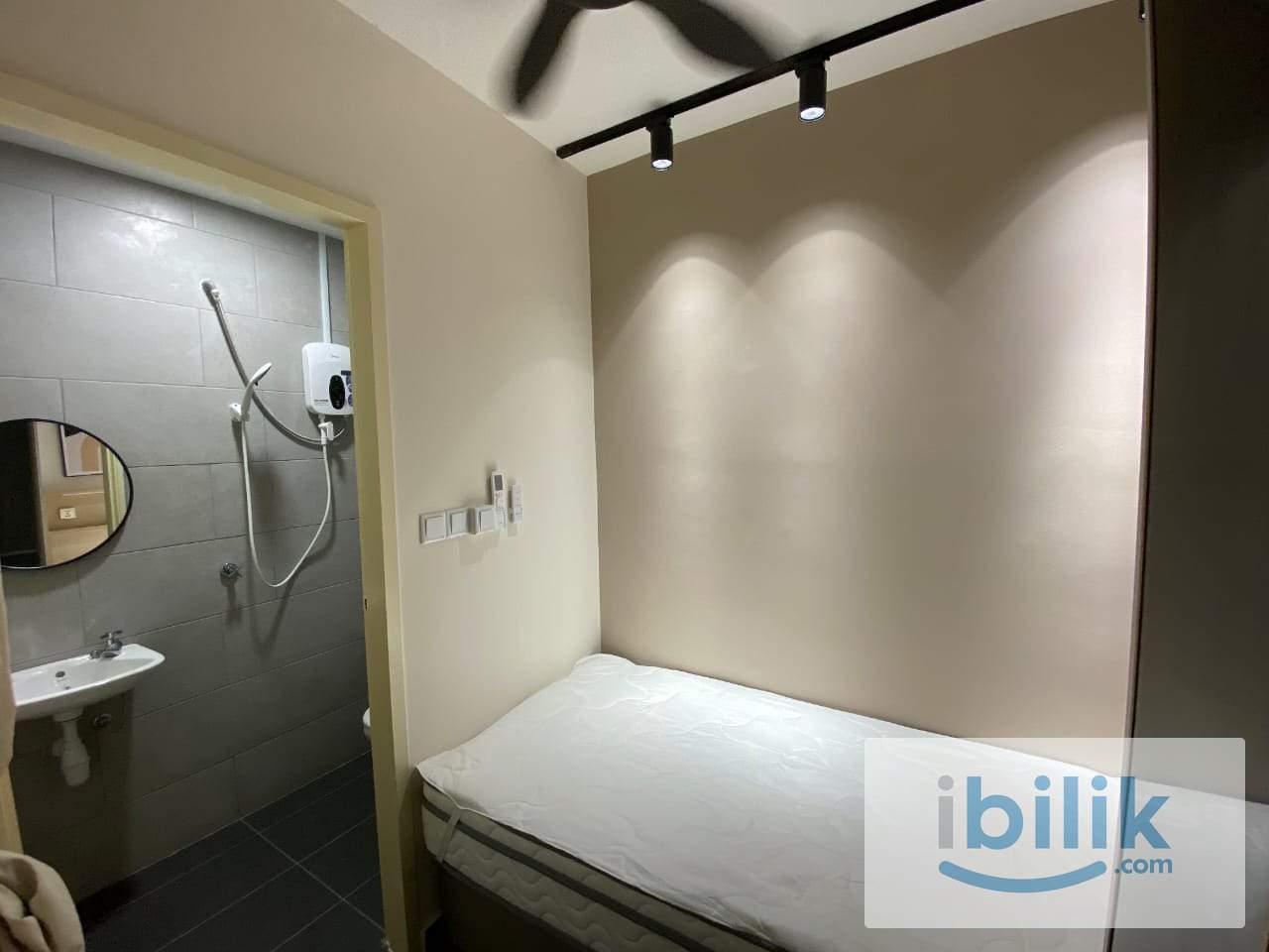 SINGLE ROOM @ META RESIDENCE SERI KEMBANGAN - Image 5