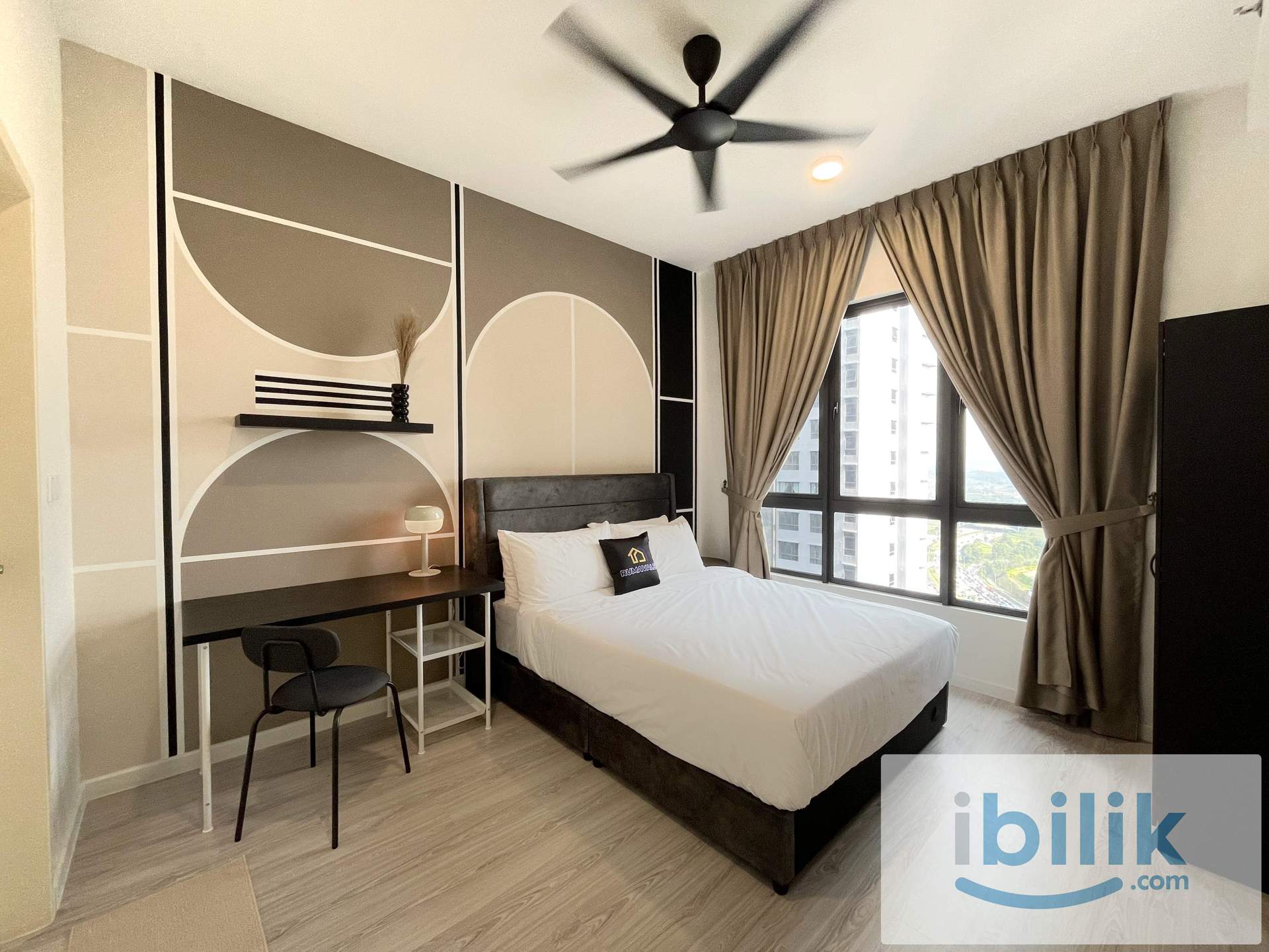 COZY MASTER ROOM NEAR MRT PUTRA PERMAI - Image 1