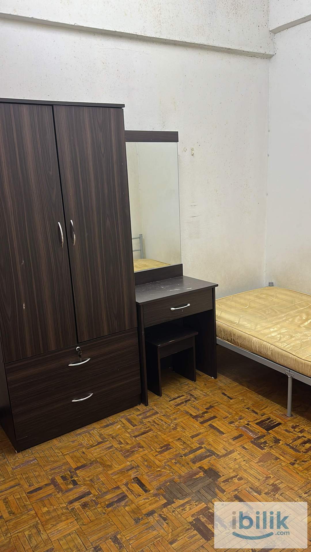 SINGLE ROOM - Image 1