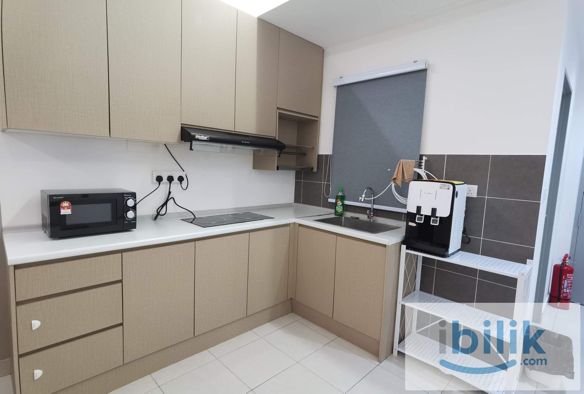 Muslim Female Unit - Middle Room 5mins walking to MRT Bandar Tun Hussen Onn Cheras - Image 2