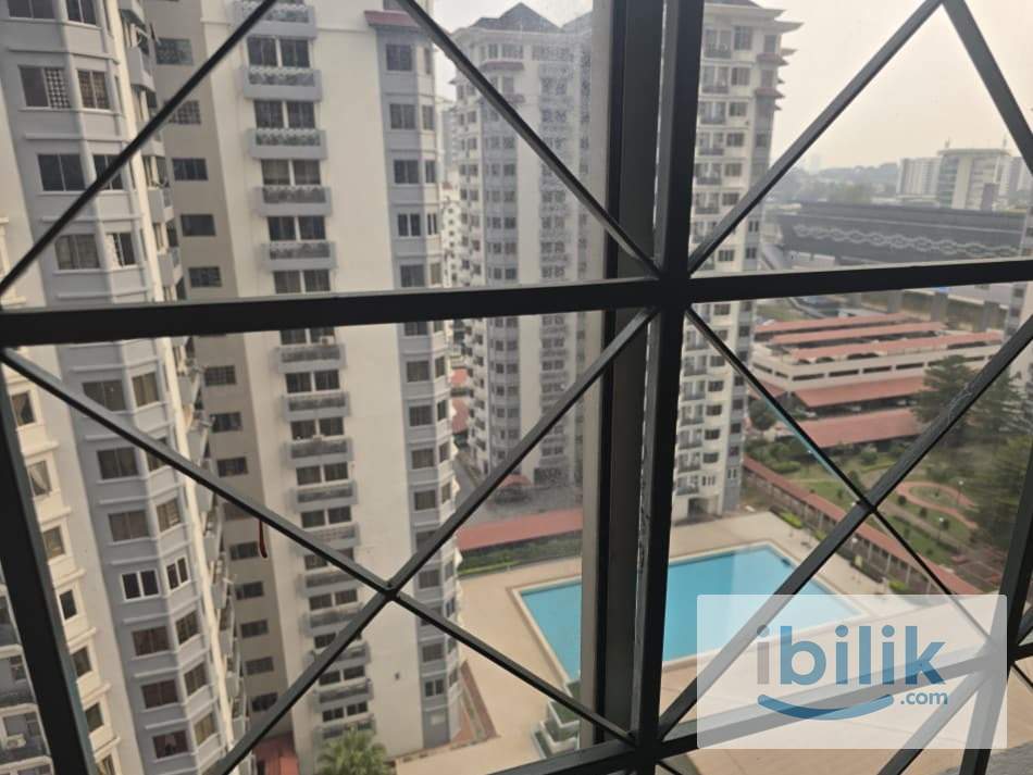 KELANA D PUTERA SINGLE ROOM TO LET FOR FEMALES- HIGH FLOOR POOL VIEW - Image 2