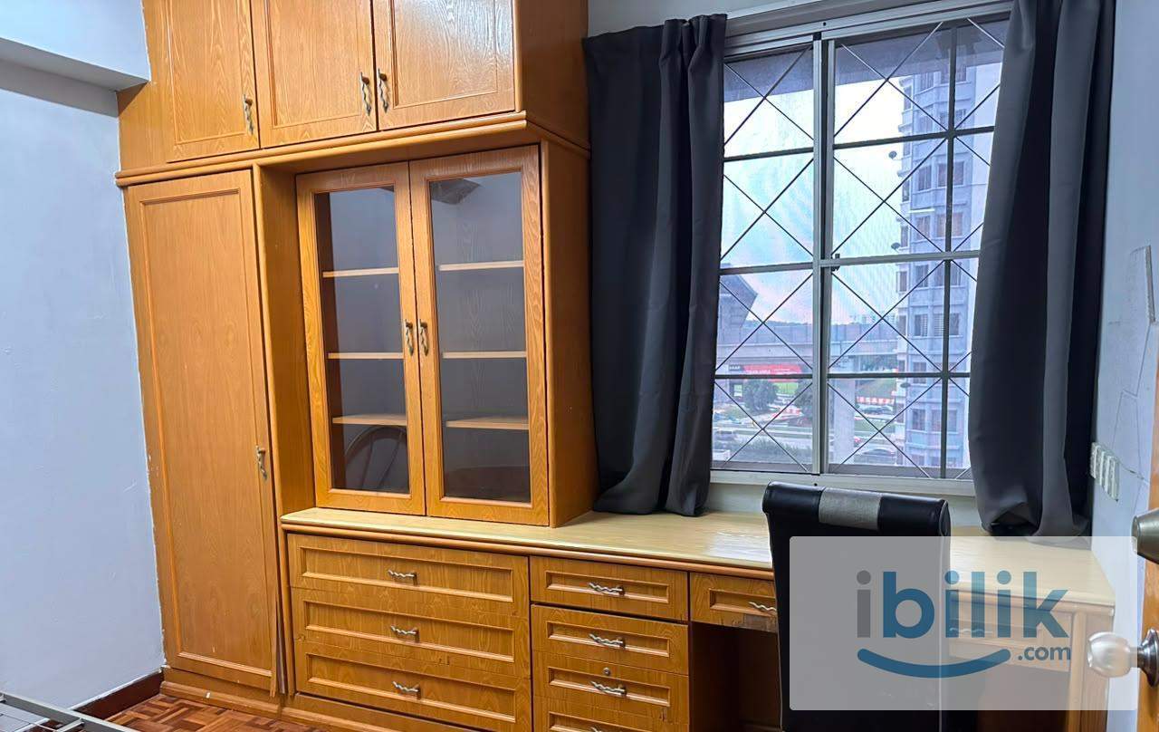 KELANA D' PUTERA SINGLE ROOM TO LET (FEMALES ONLY) - Image 1