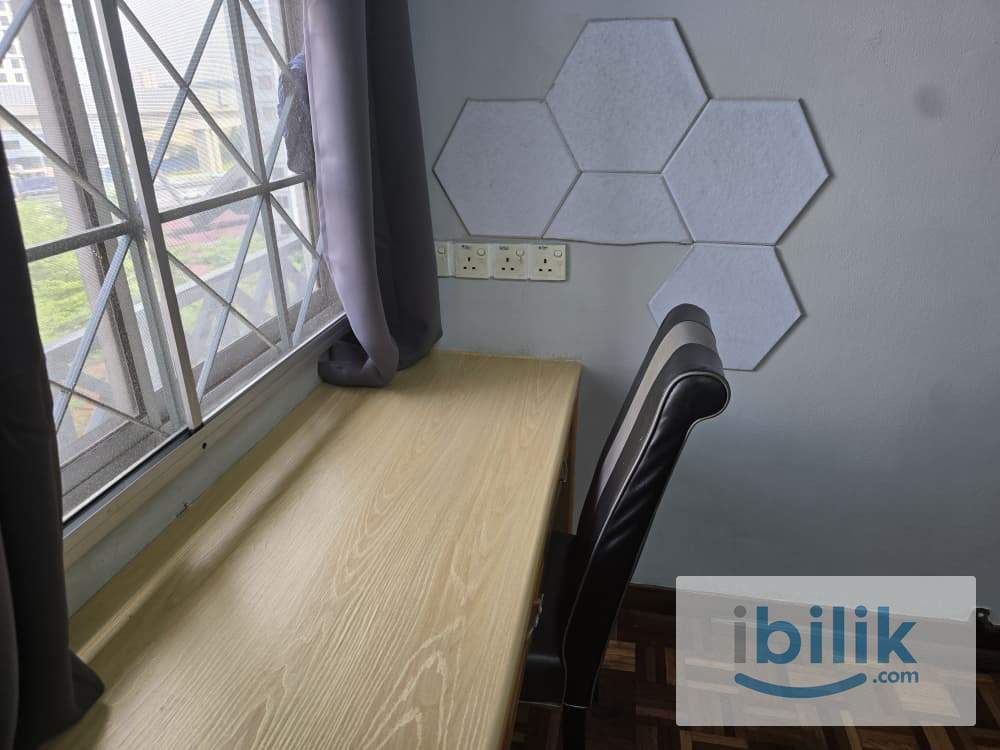 KELANA D' PUTERA SINGLE ROOM TO LET (FEMALES ONLY) - Image 4