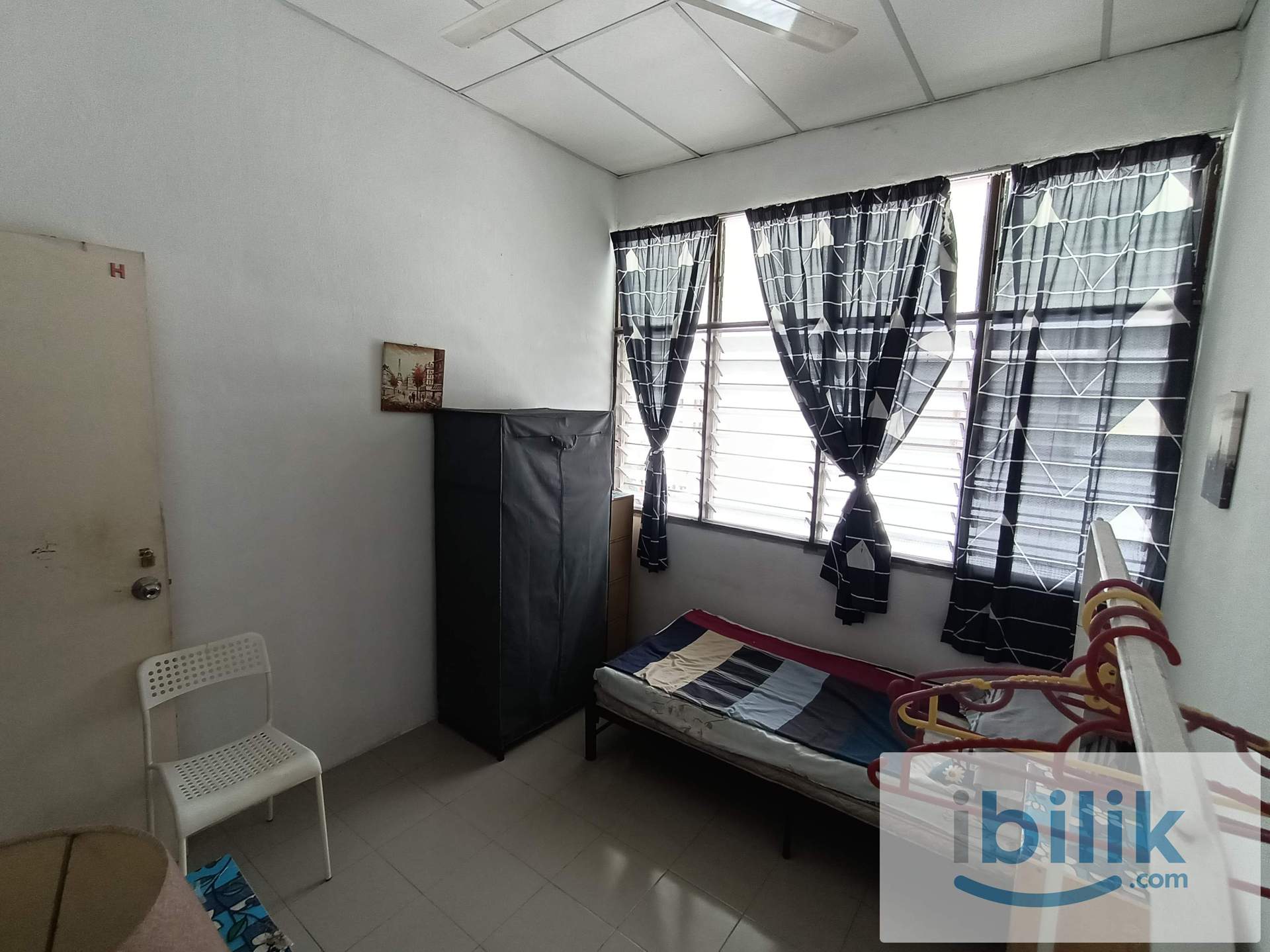 Middle Room for Rent (Male) in Sungai Dua (Near USM & LOTUS) – Fully Furnished - Image 3