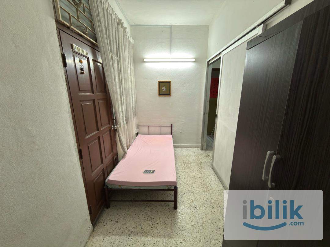 🏡 Small Room for Rent in Sungai Dua (Near USM & LOTUS) – Male Only - Image 1