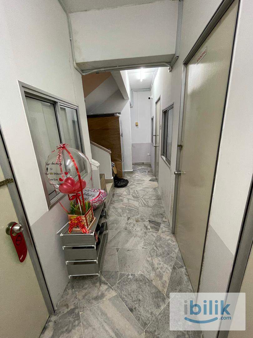 🌈 Spacious & Well-Maintained Room for Rent @ PJS 9 - Image 2