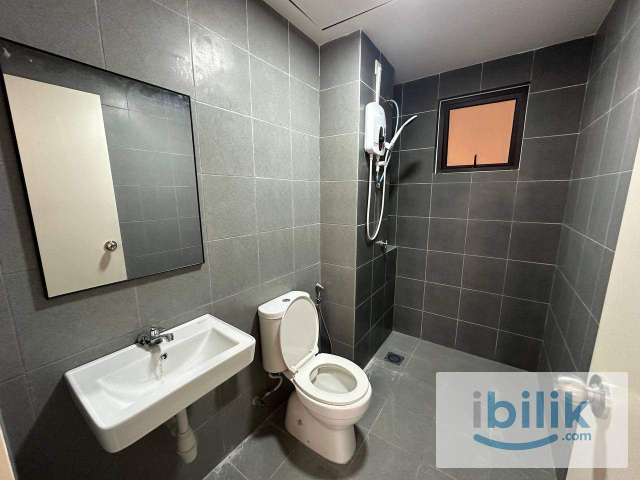 📍Bukit Jalil/Kinrara - Middle Room rm750 with brand new furniture 🌟 Vierra Residence  - Image 3