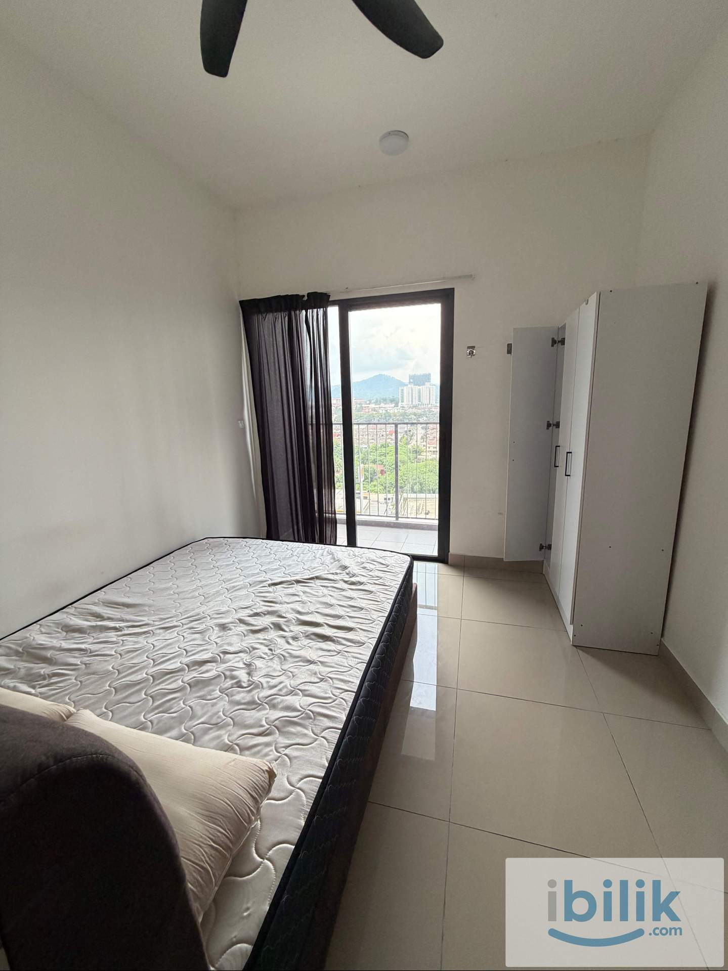 Middle partition at M Luna 🌟RM550 - Image 1