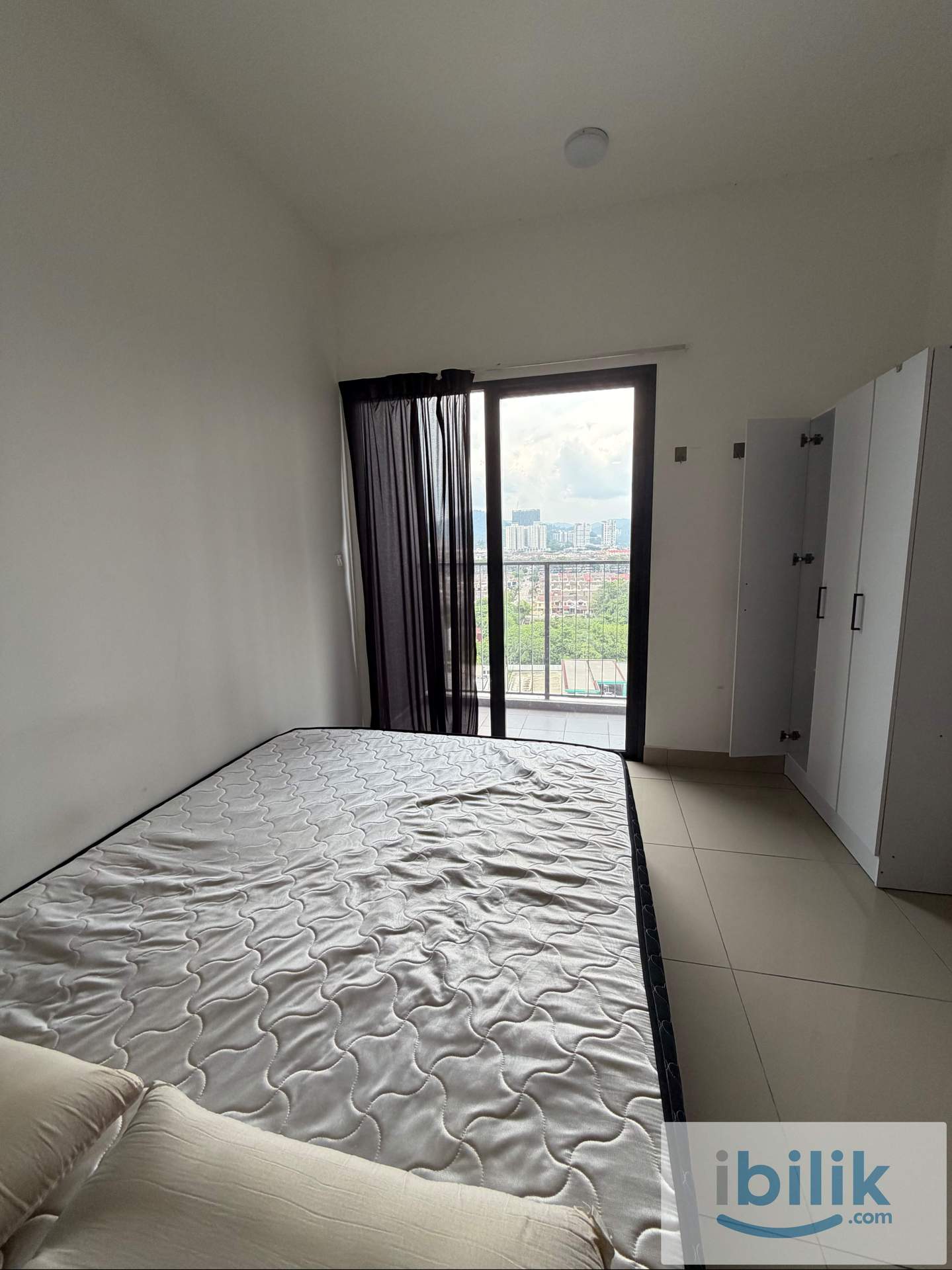 Middle partition at M Luna 🌟RM550 - Image 3
