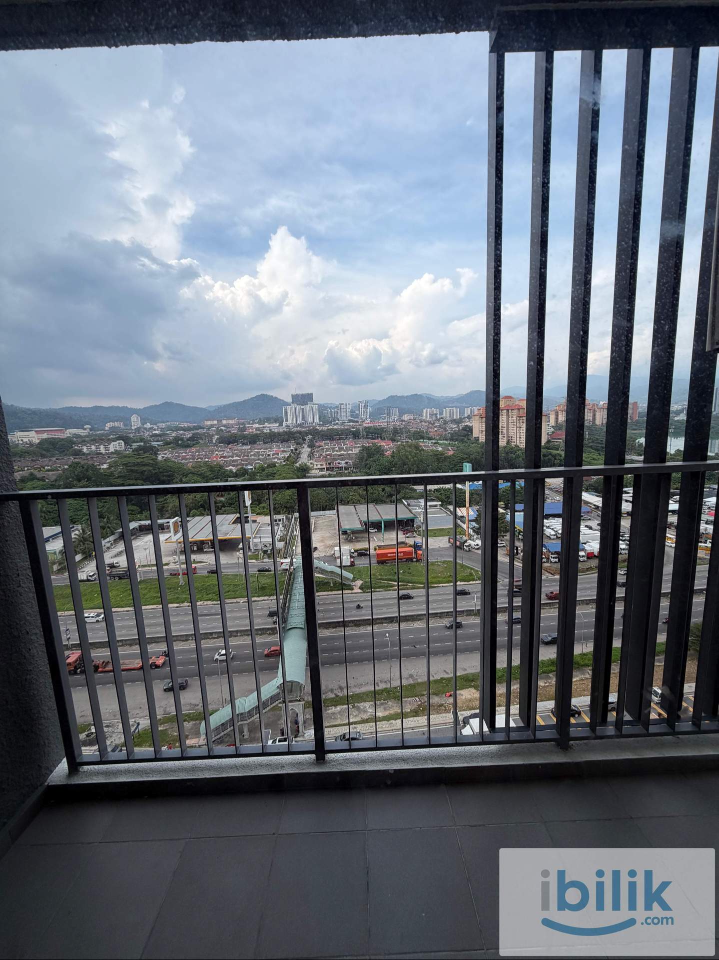 Middle partition at M Luna 🌟RM550 - Image 5