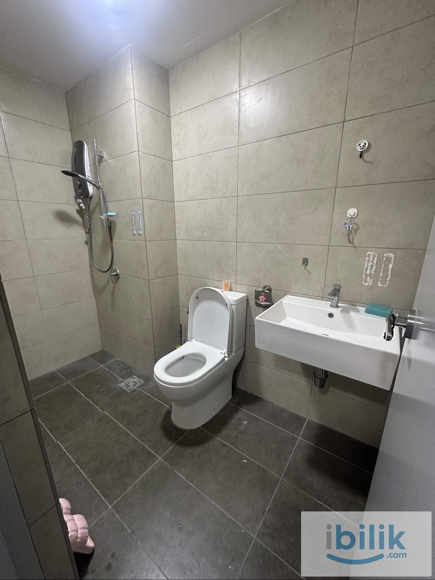 Middle partition at M Luna 🌟RM550 - Image 6