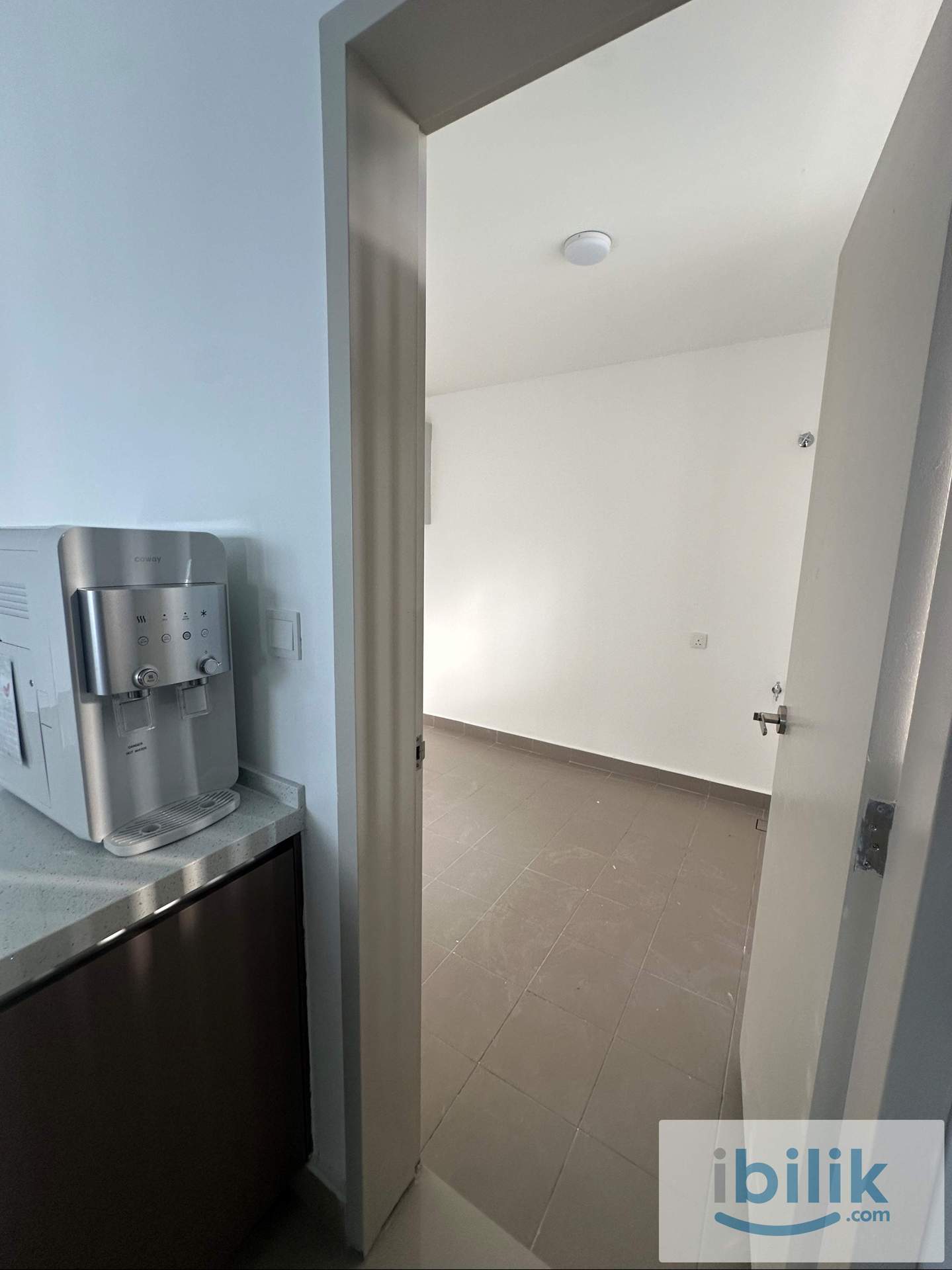 Middle room at AVA Residence - Image 2