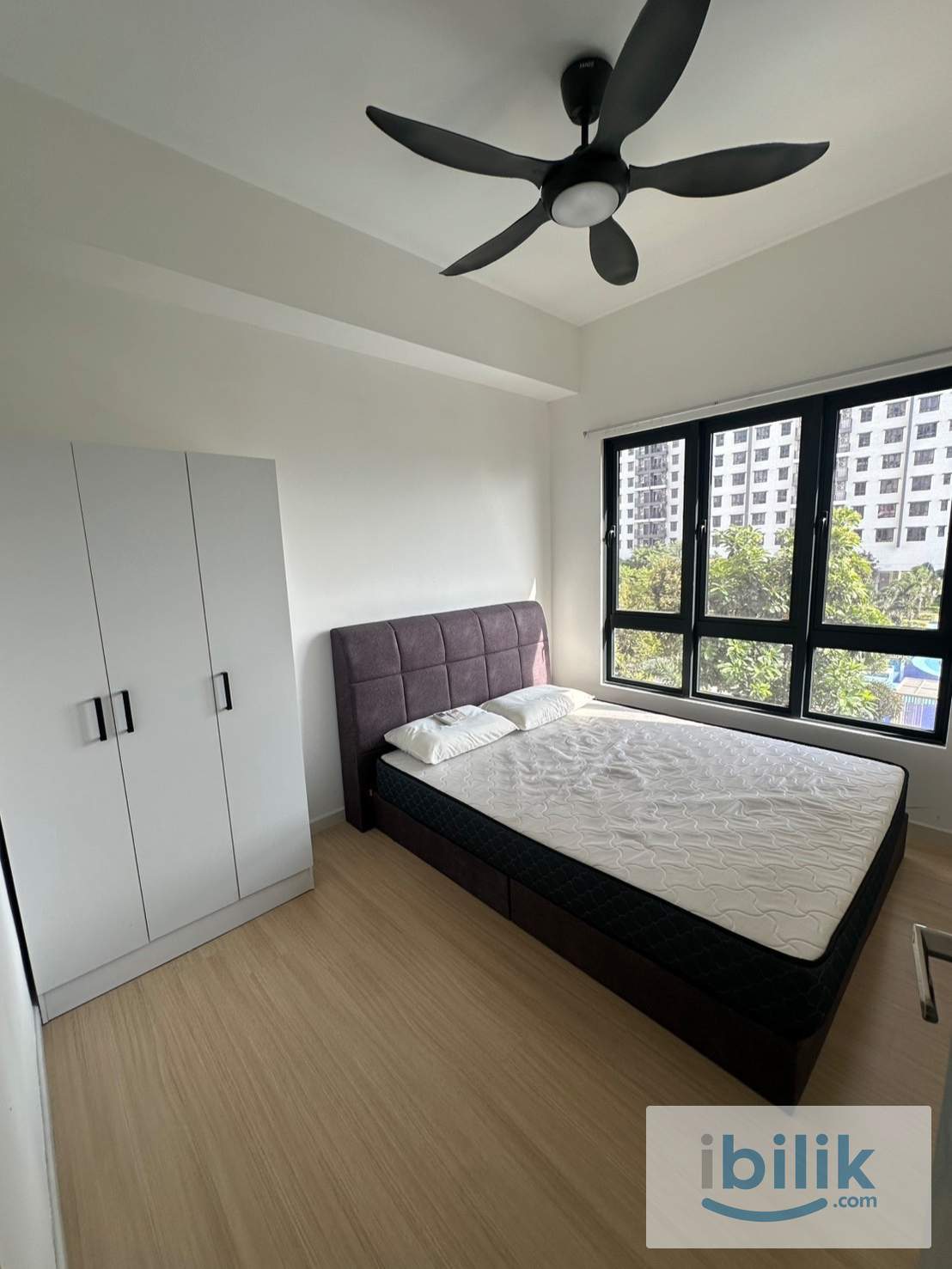 Middle room at M Luna - Image 1