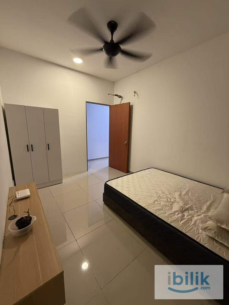Partition room at D’Quince  - Image 5