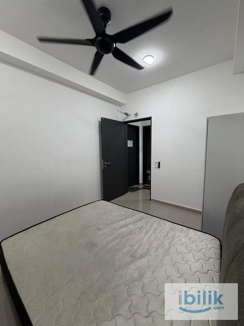 Middle room, RM600 - Image 7