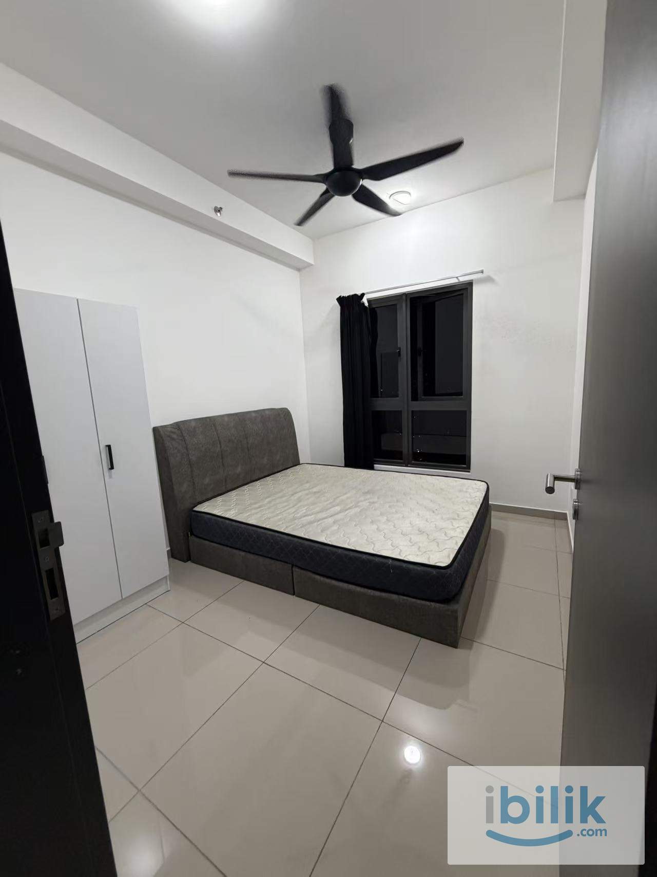 Middle room, RM600 - Image 8