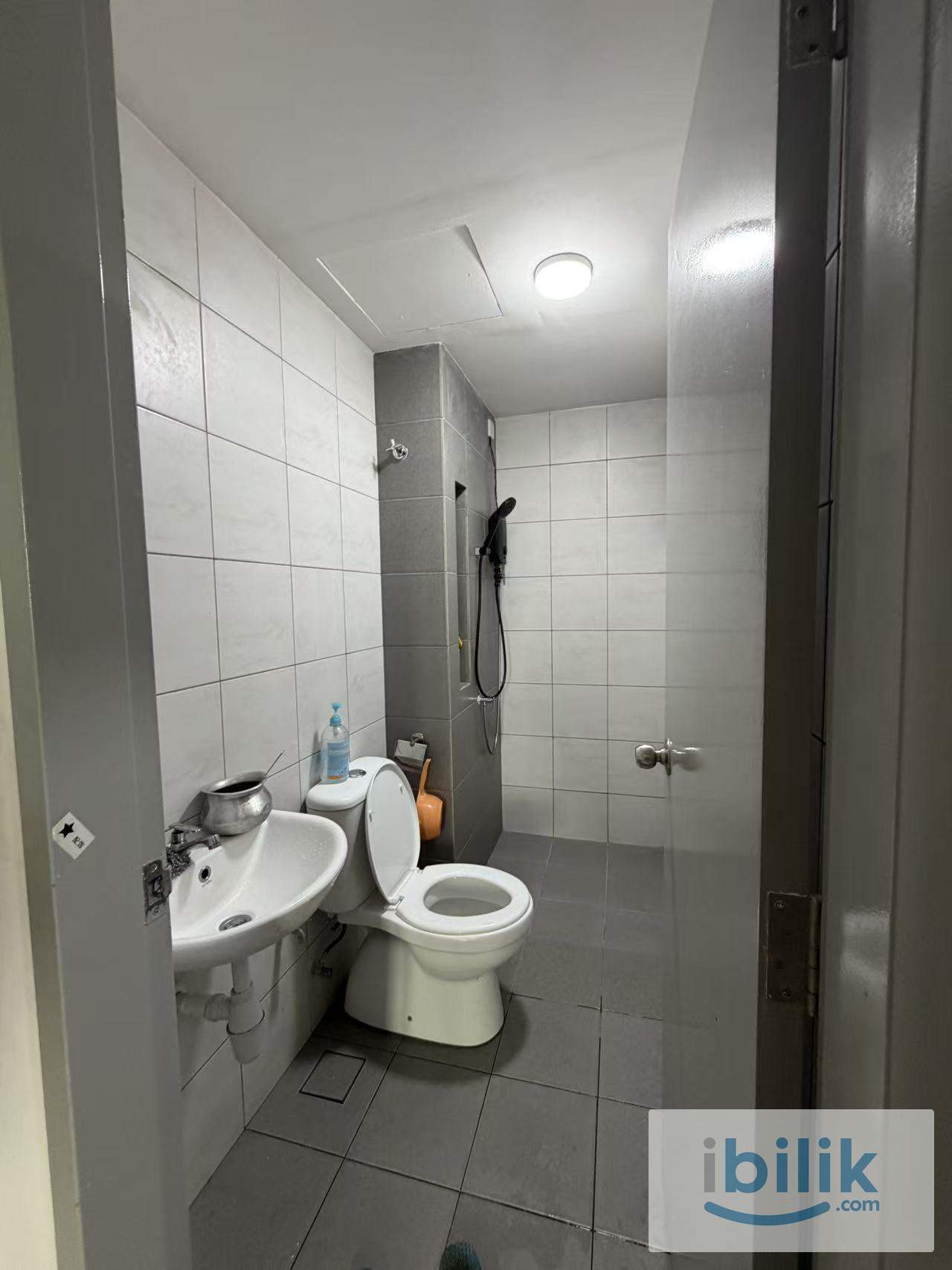 Middle Room at Minest Residence(mix unit) - Image 6