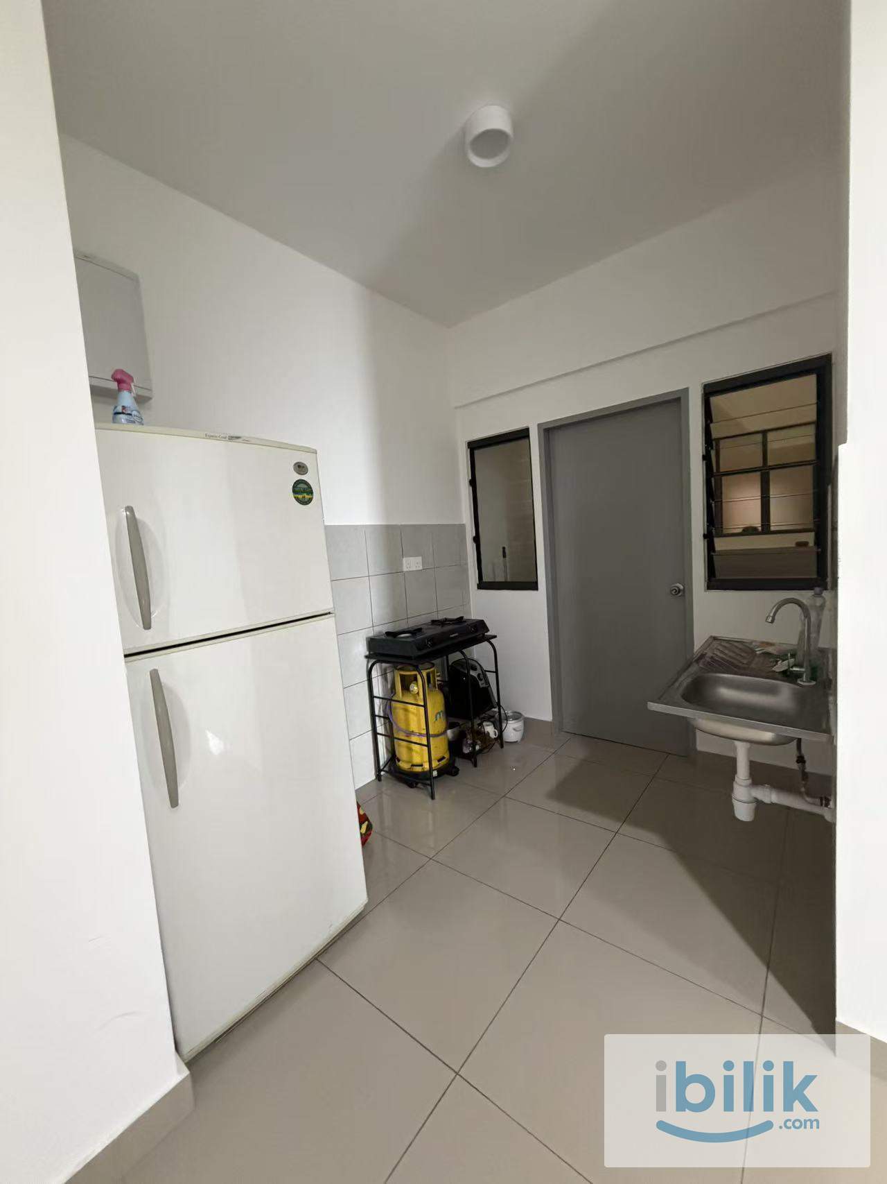 Middle Room at Minest Residence(mix unit) - Image 7