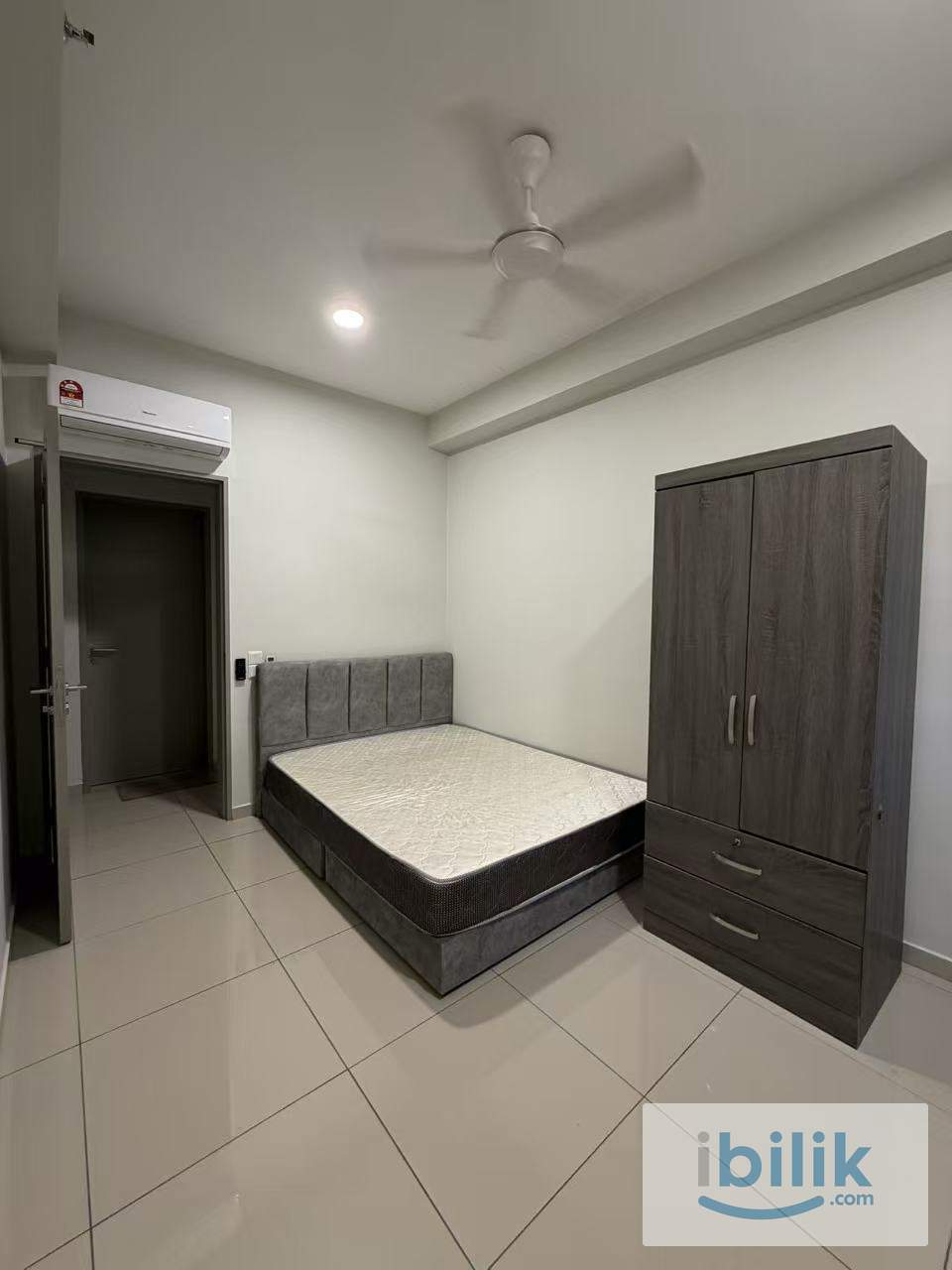 Middle room📍D’Vervain(female unit) - Image 1
