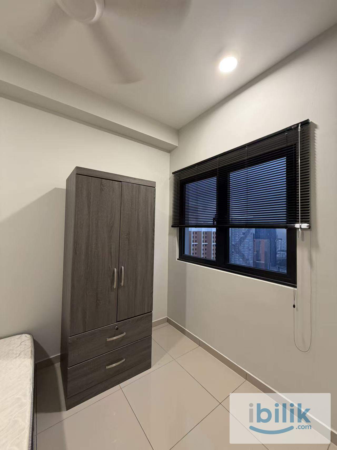 Middle room📍D’Vervain(female unit) - Image 4