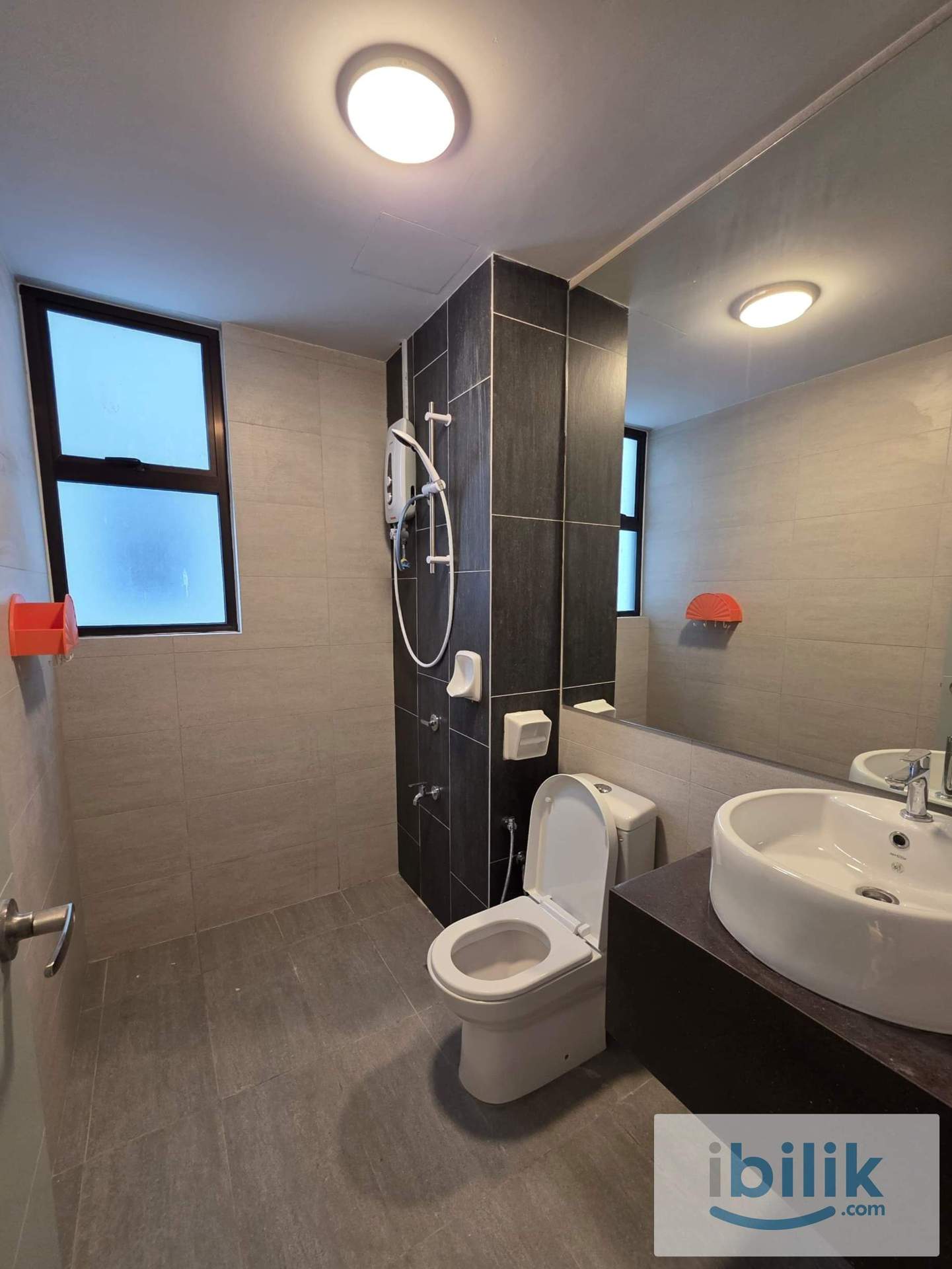 🔥 Admiral Residences Kota Laksamana — Fully Furnished Master Rooms  - Image 6