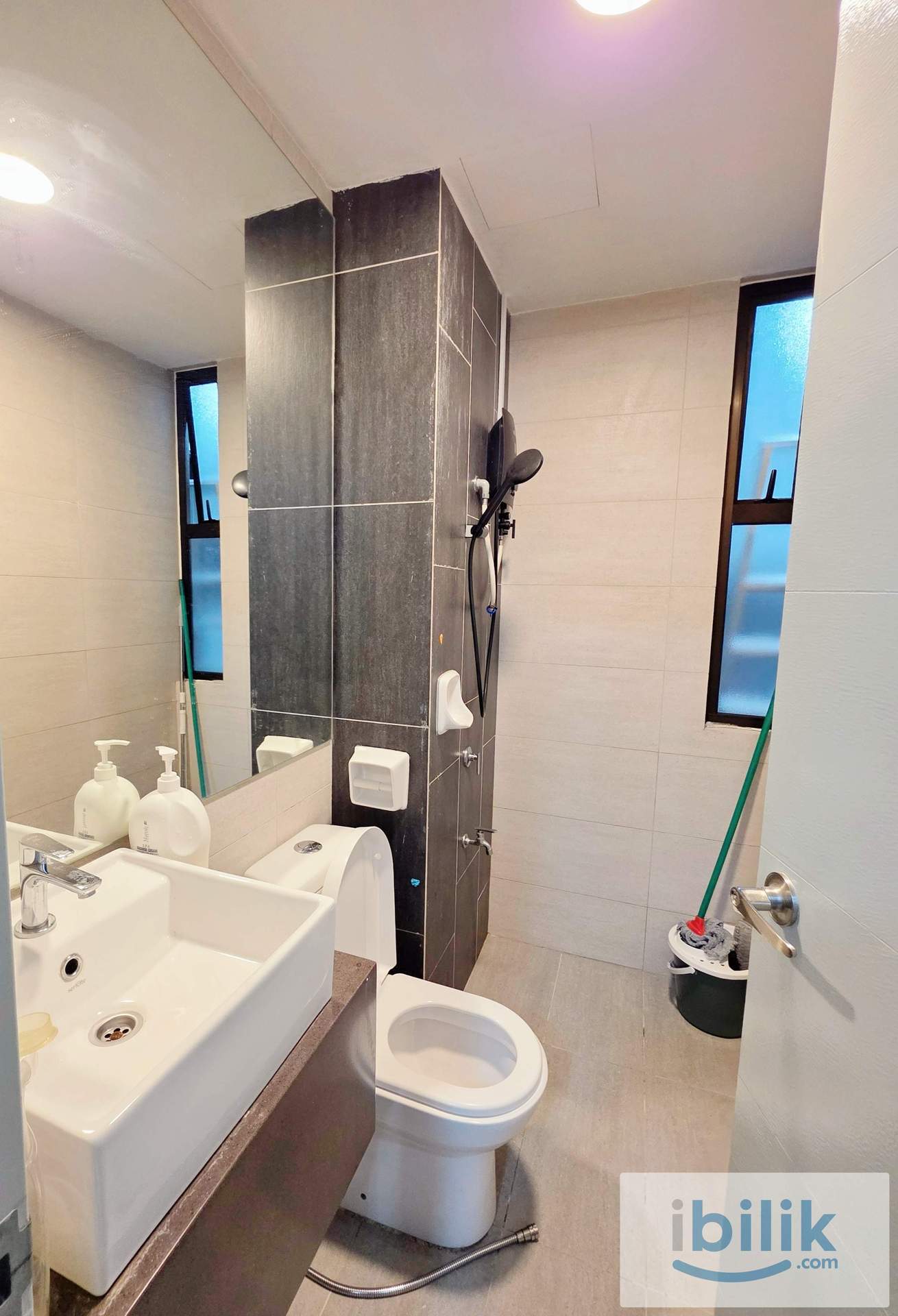 🏠 Fully Furnished Middle Room @ Admiral Residences, Melaka City - Image 5