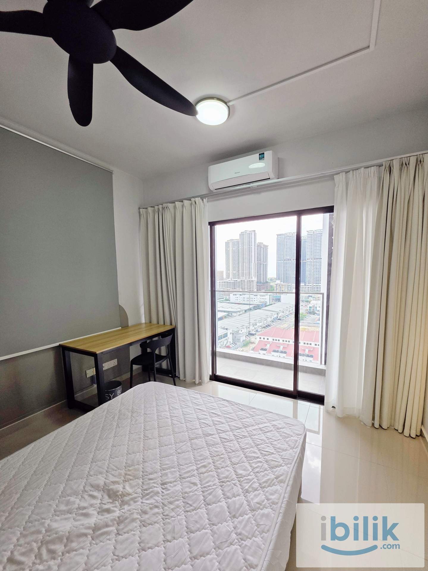 🎓 Students & Working Adults’ Top Choice! Fully Furnished Balcony Rooms at Admiral Residences 🎓 - Image 1