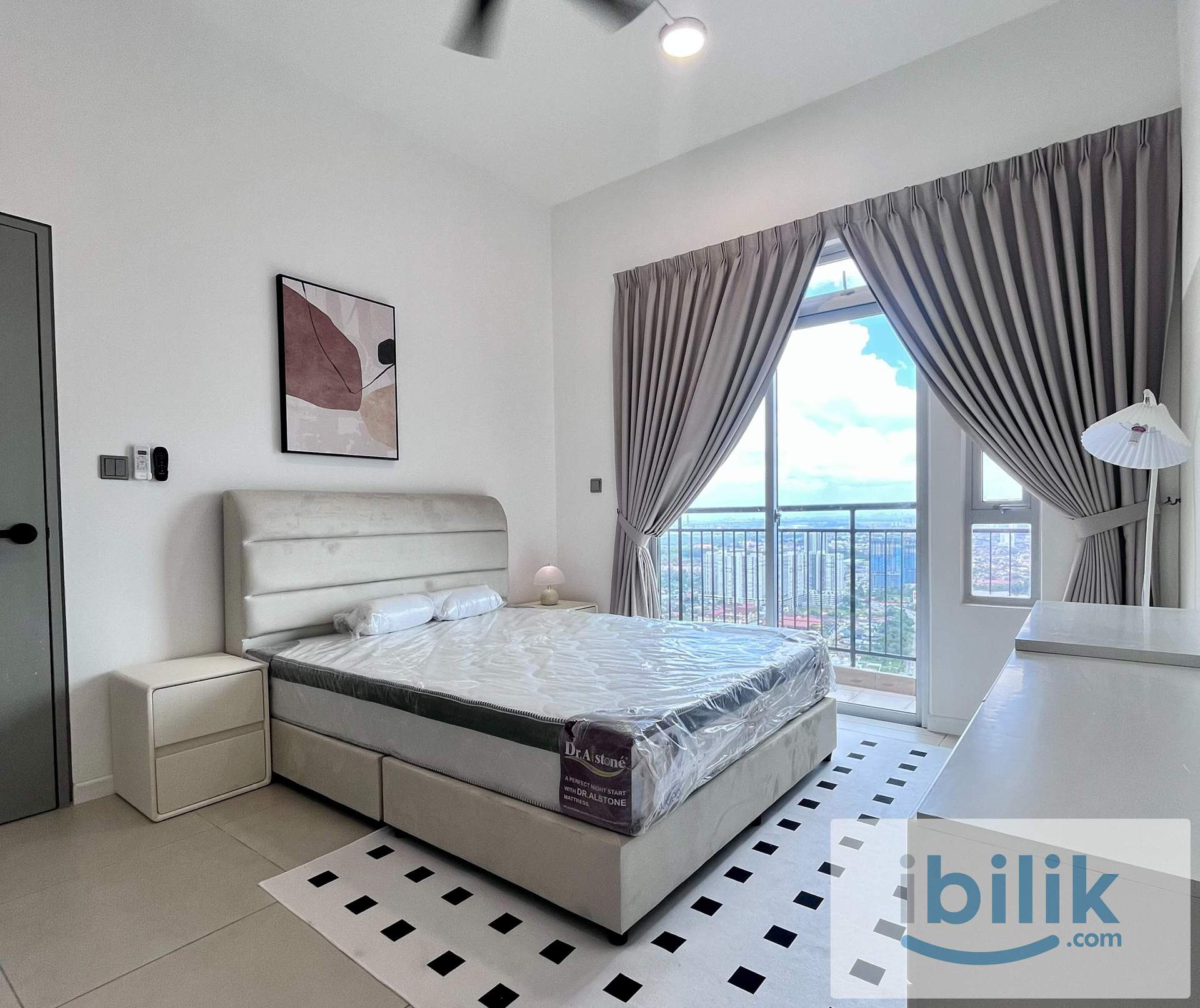 Room Rent (New Fully Furnished) | Master Room with private bathroom | JB Town City Area | ‼️0 Agent fees‼️ - Image 5