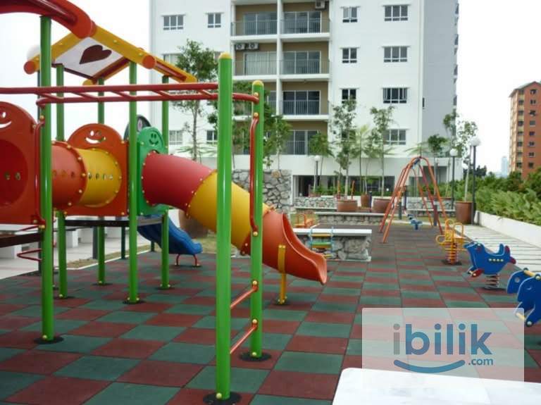 Middle Room at Suria Jelatek Residence, Ampang Hilir - Image 6