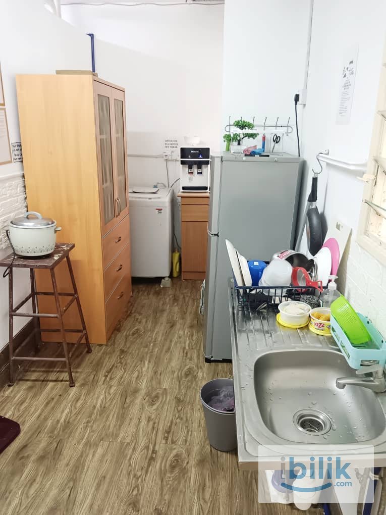Medium room for rent Sri Saujana Aparment@Lebuh macallum@Georgetown - Image 3