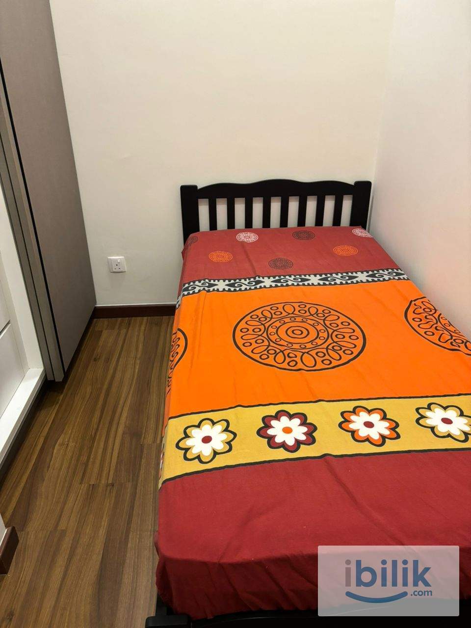 Female Single Room - Image 1