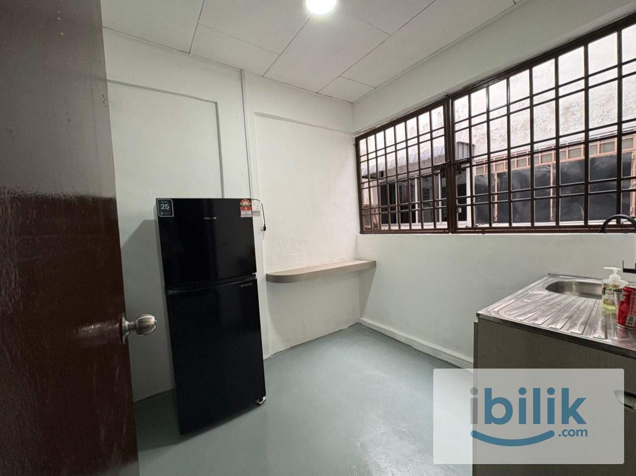 Female room🔥Desa Cemerlang room for rent/Bilik untuk disewa💥Prefer female - Image 3