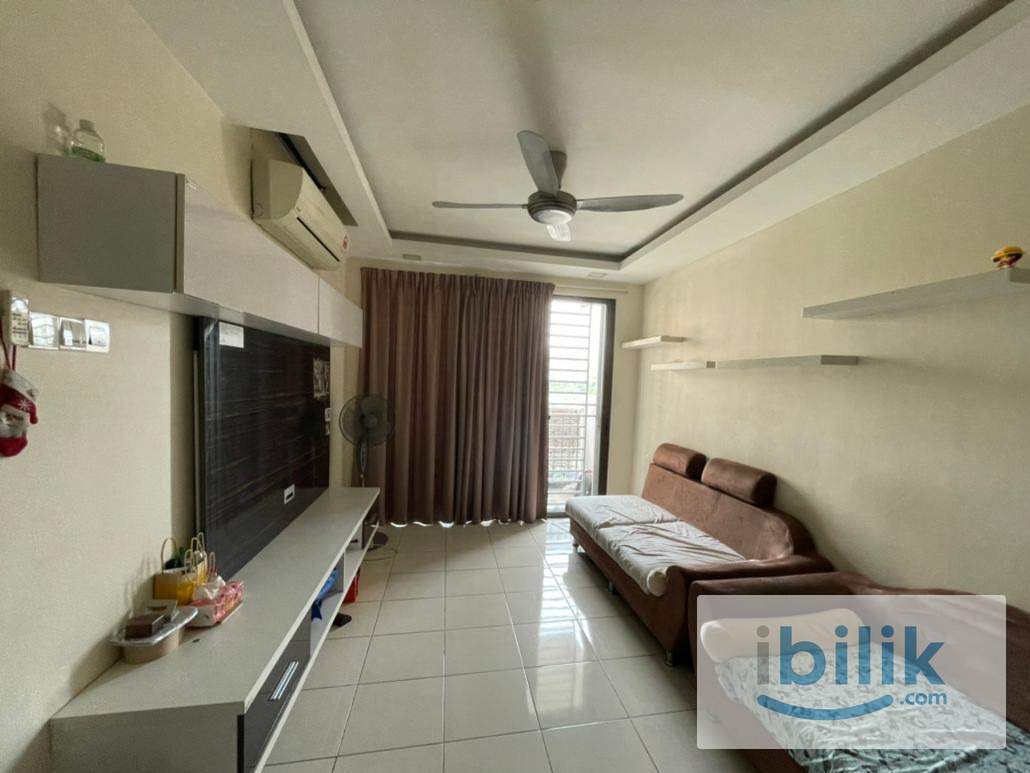 Master Room @ Indah Alam Condominium, Batu Tiga Shah Alam Sek 22 - Image 1
