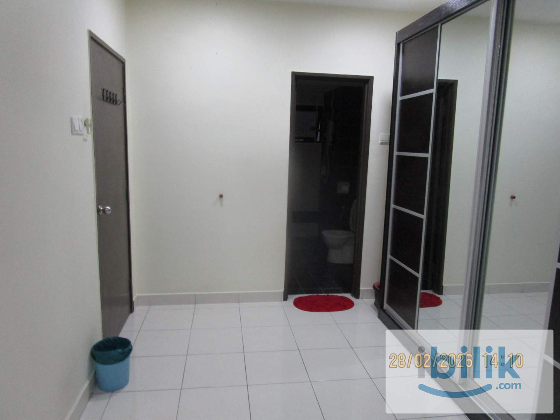 Master Room @ Indah Alam Condominium, Batu Tiga Shah Alam Sek 22 - Image 5