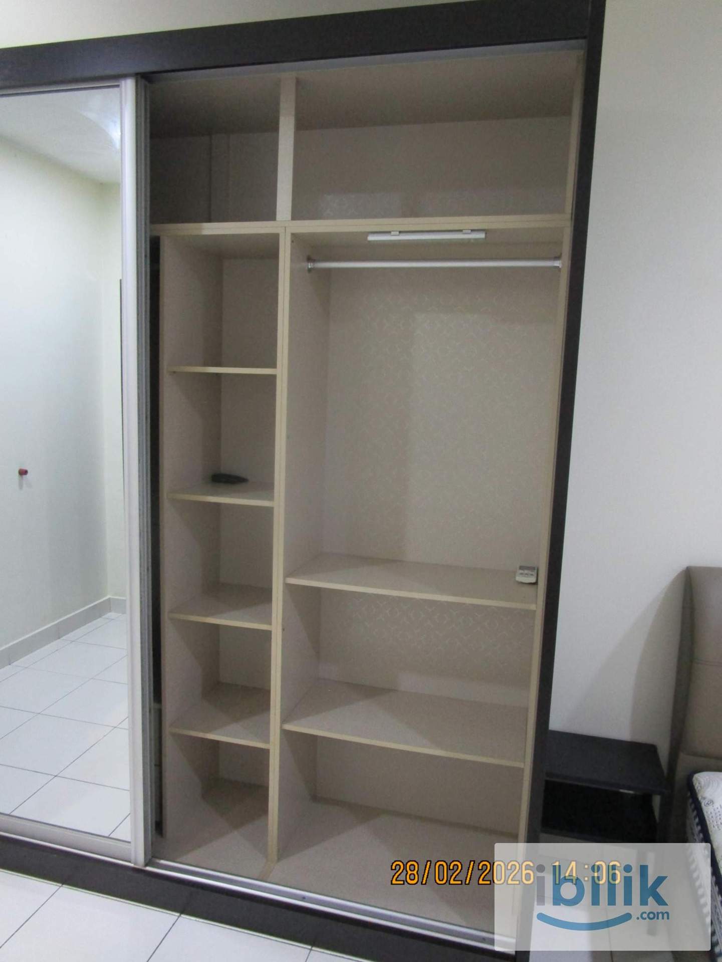 Master Room @ Indah Alam Condominium, Batu Tiga Shah Alam Sek 22 - Image 8