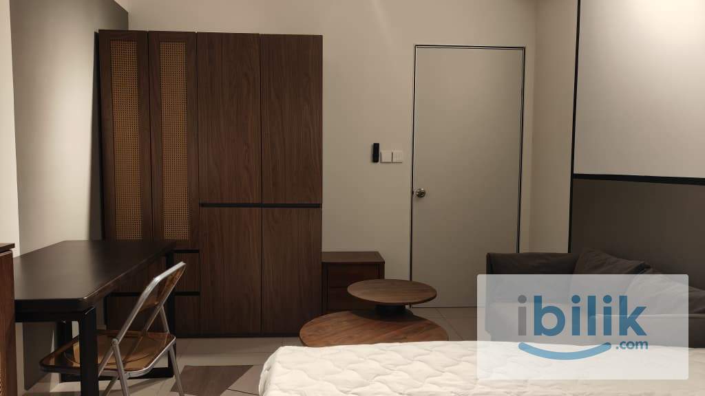 Small & Master Room. for Rent - Image 1