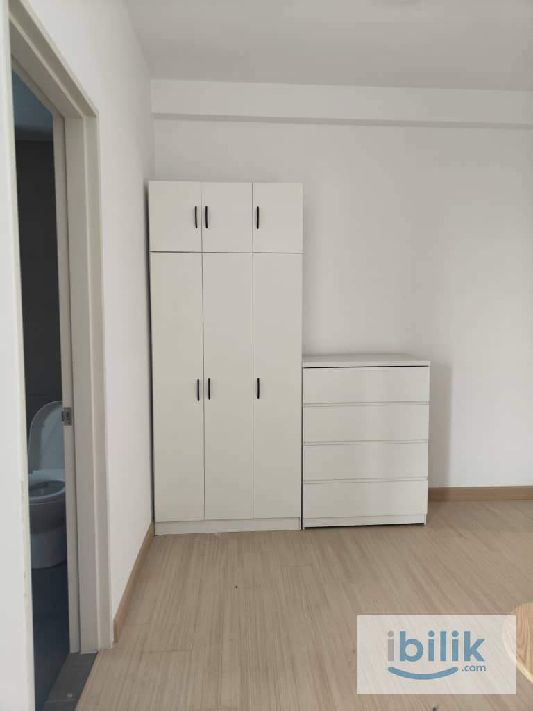 Small & Master Room. for Rent - Image 4